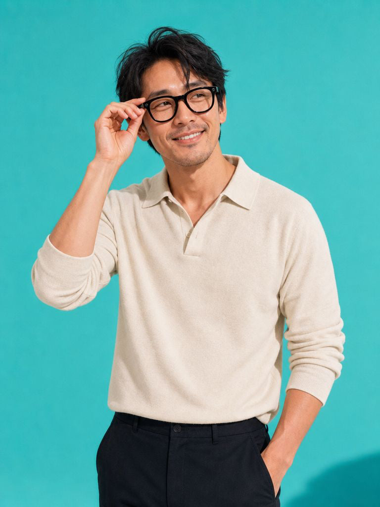 Man wearing the PeTech AI Smart Glasses V4
